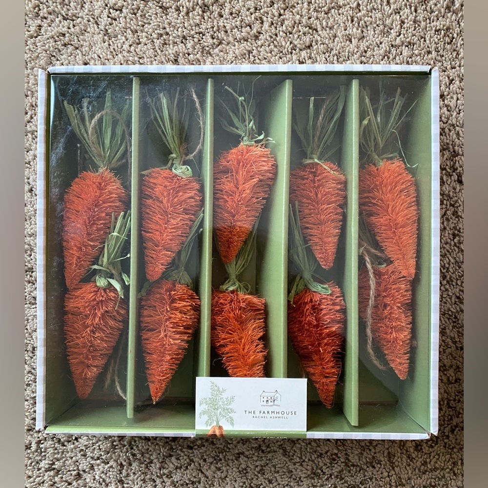 Easter Carrot Garland by the Farmhouse Rachel Ashwell 6 ft